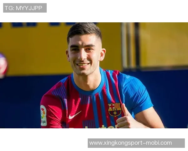 巴萨国王杯海报揭晓费兰托雷斯巴德吉卡萨多齐亮相